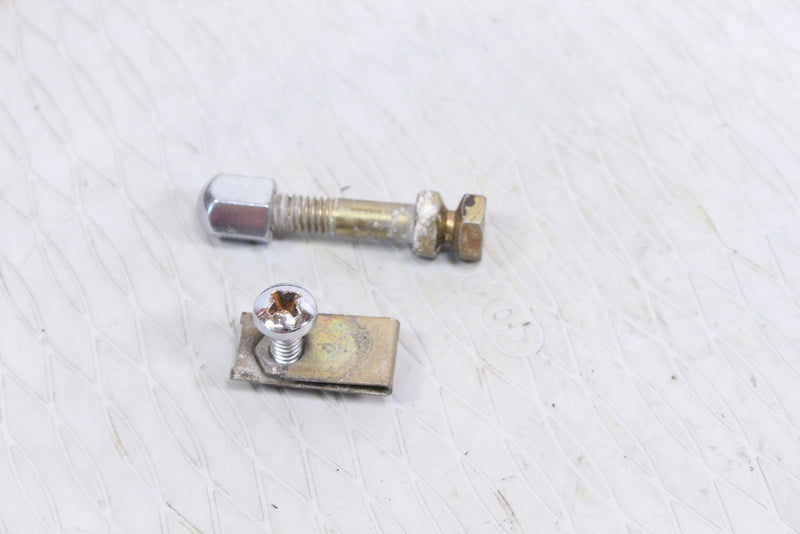 2005 HARLEY-DAVIDSON ROAD KING CLASSIC FLHRCI Console Mounting Bolts 3317