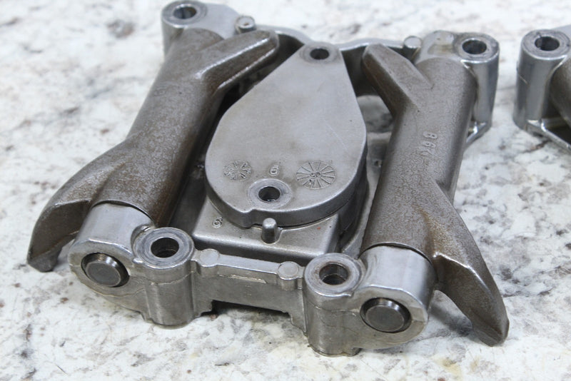 2005 HARLEY-DAVIDSON ROAD KING CLASSIC FLHRCI Rocker Arms 17360-83B 17375-83B - Motorcycle