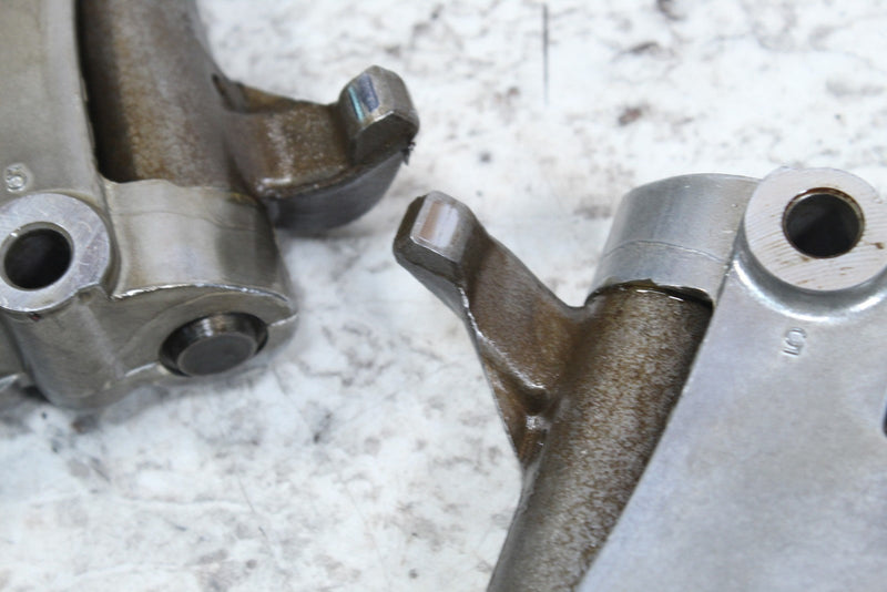 2005 HARLEY-DAVIDSON ROAD KING CLASSIC FLHRCI Rocker Arms 17360-83B 17375-83B - Motorcycle