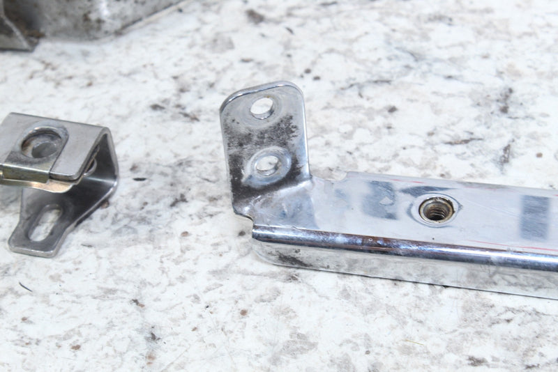 2005 HARLEY-DAVIDSON ROAD KING CLASSIC FLHRCI Saddlebag Brackets Mounts - Motorcycle