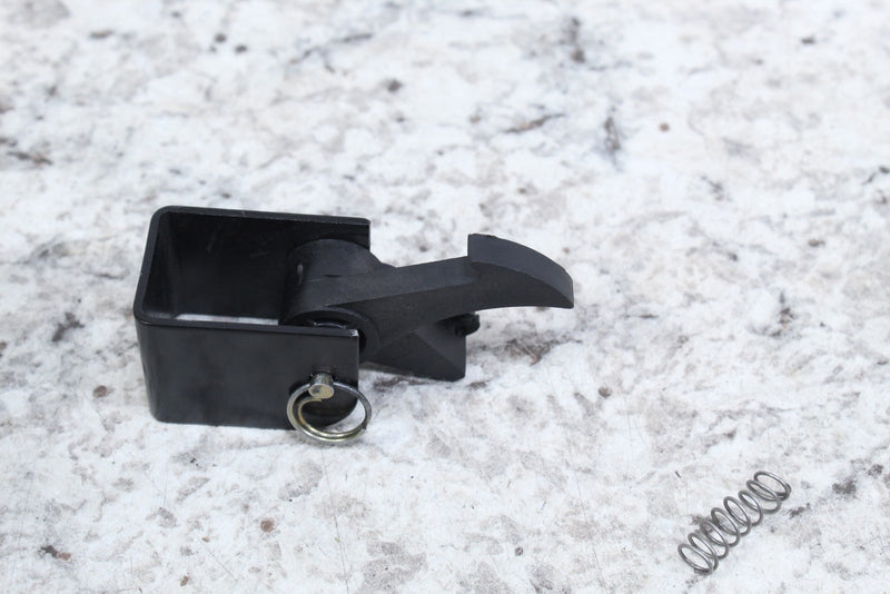 2005 HARLEY-DAVIDSON ROAD KING CLASSIC FLHRCI Saddlebag Lid Latch - Motorcycle