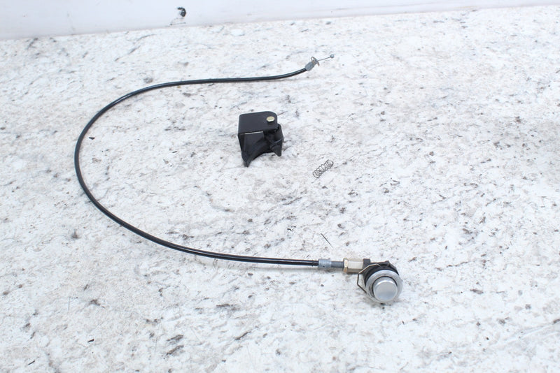 2005 HARLEY-DAVIDSON ROAD KING CLASSIC FLHRCI Saddlebag Lid Latch - Motorcycle