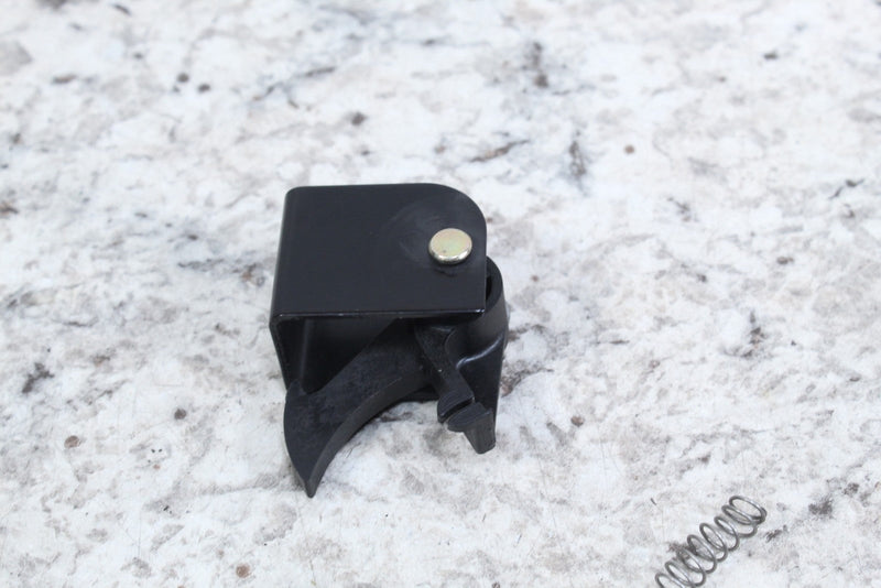 2005 HARLEY-DAVIDSON ROAD KING CLASSIC FLHRCI Saddlebag Lid Latch - Motorcycle