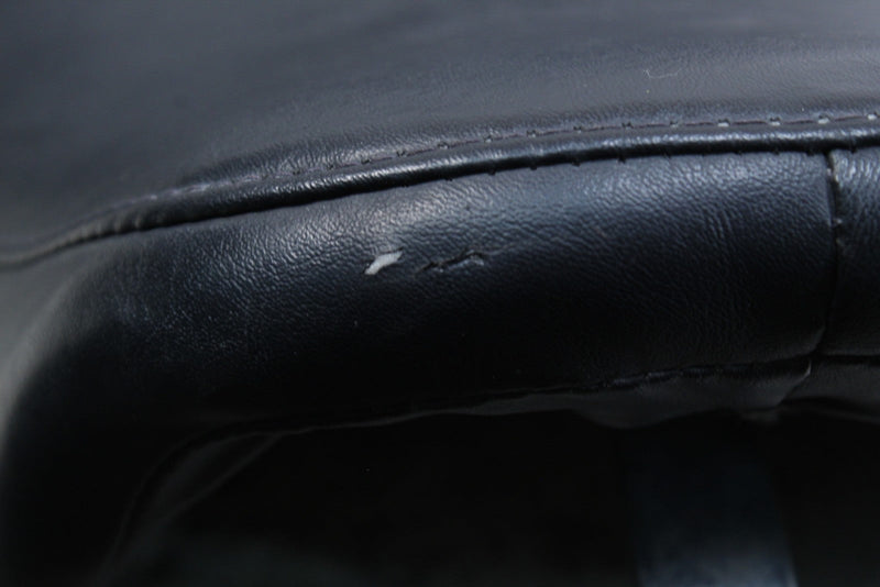 2005 HARLEY-DAVIDSON ROAD KING CLASSIC FLHRCI Seat Saddle 52934-98A - Motorcycle