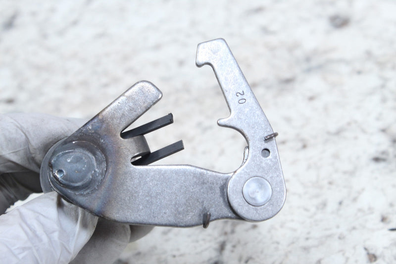 2005 HARLEY-DAVIDSON ROAD KING CLASSIC FLHRCI Shift Shaft Axle 34972-02B - Motorcycle