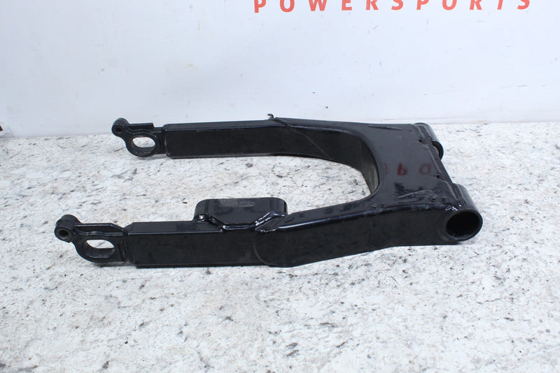 2005 HARLEY-DAVIDSON ROAD KING CLASSIC FLHRCI Swingarm Swing Arm 47549-02A - Motorcycle