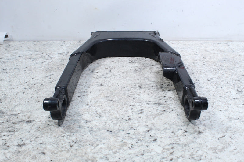 2005 HARLEY-DAVIDSON ROAD KING CLASSIC FLHRCI Swingarm Swing Arm 47549-02A - Motorcycle