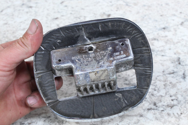 2005 HARLEY-DAVIDSON ROAD KING CLASSIC FLHRCI Tail Light Base 68066-99A - Motorcycle