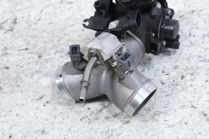 2005 HARLEY-DAVIDSON ROAD KING CLASSIC FLHRCI Throttle Body Bodies 27603-01 - Motorcycle