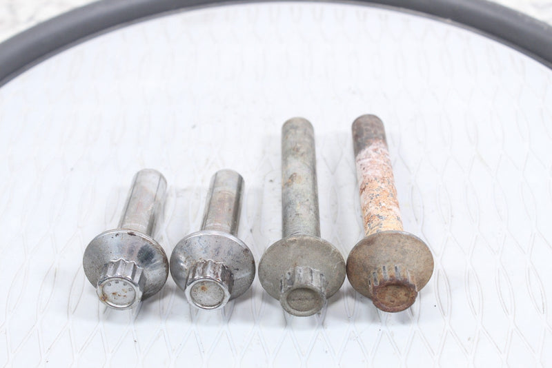 2005 HARLEY ROAD KING CLASSIC FLHRCI Cylinder Head Bolts 16480-92A 16478-85A - Motorcycle