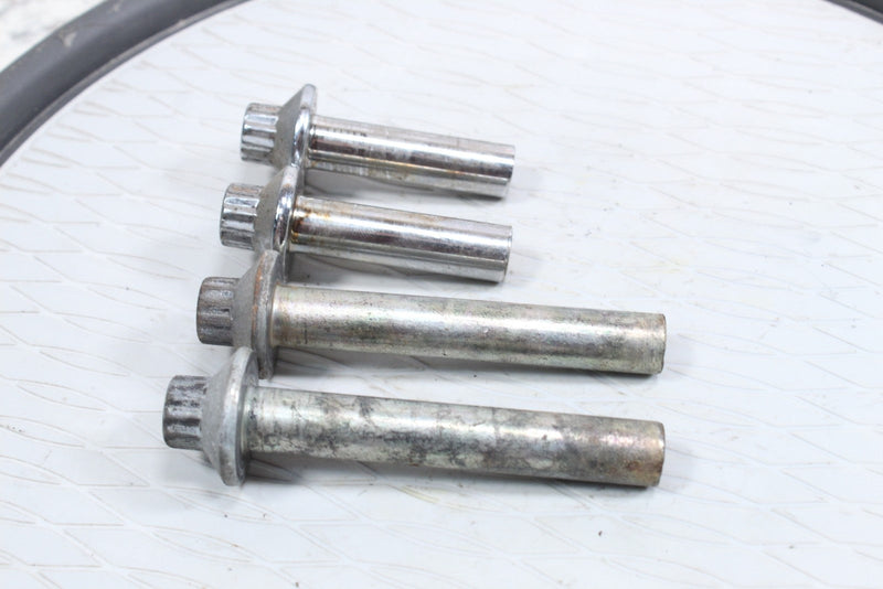 2005 HARLEY ROAD KING CLASSIC FLHRCI Cylinder Head Bolts 16480-92A 16478-85A - Motorcycle