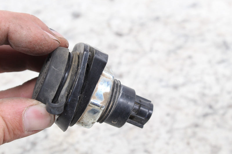 2005 HONDA RUBICON 500 Accessory Plug In 31655-HP0-A01