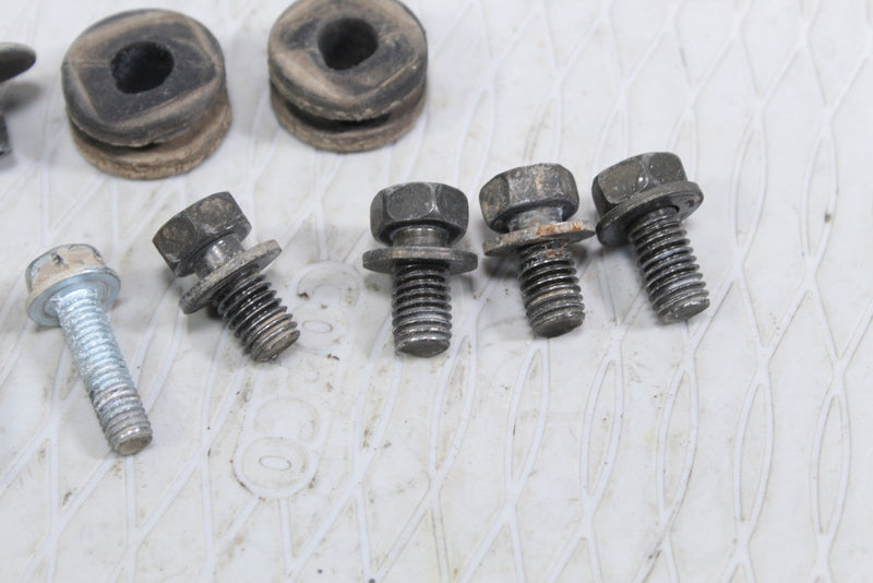 2005 HONDA RUBICON 500 Front Rack Mounting Bolts 93401-08016-07