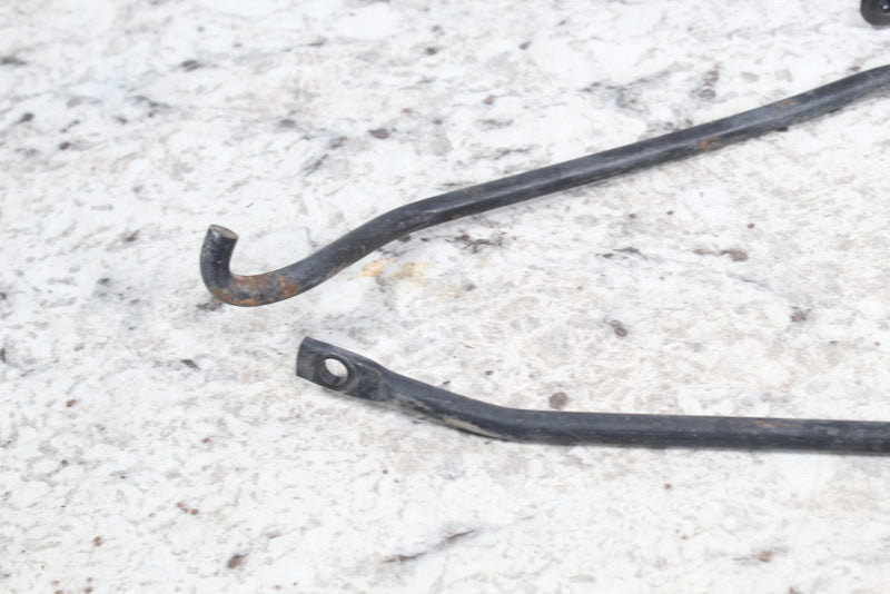 2005 HONDA RUBICON 500 Right Fender Supports Brackets Mounts 61107-HP0-A00