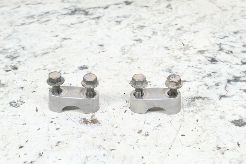 2005 YAMAHA BRUIN 350 4X4 Handlebar Clamps 8K1-23814-00-00 - ATV