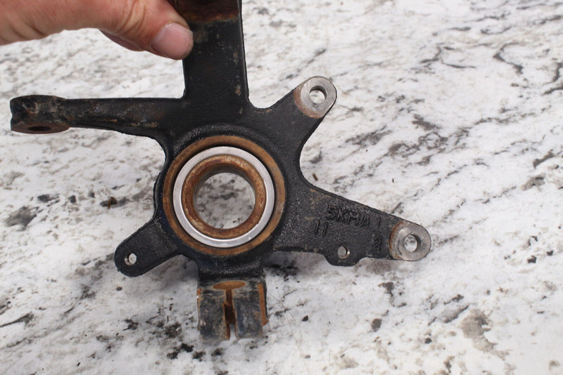 2005 YAMAHA GRIZZLY 660 Left Front Steering Knuckle Spindle 5KM-23501-10-00 - ATV