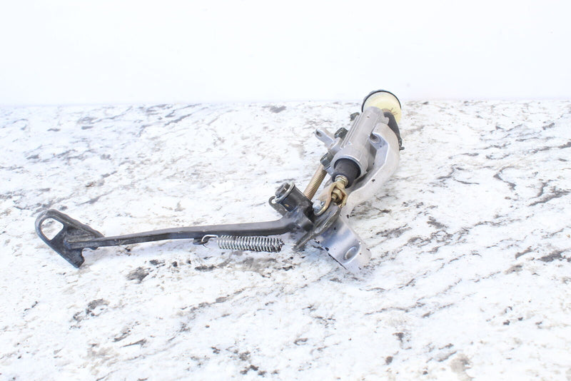 2005 YAMAHA GRIZZLY 660 Rear Brake Master Cylinder 5KM-2583V-00-00 - ATV