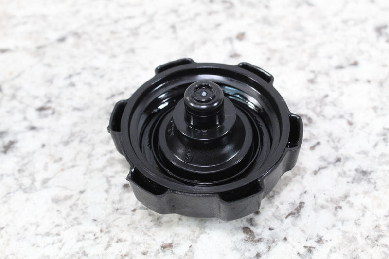 2006 ARCTIC CAT M7 700 Oil Tank Cap Lid 1670-365 - Snowmobile
