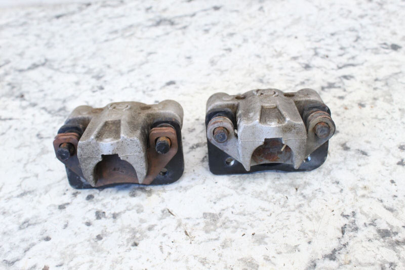 ATV - 2007 ARCTIC CAT 500 FIS AUTO 4X4  Front Brake Calipers 0502-878 0502-879