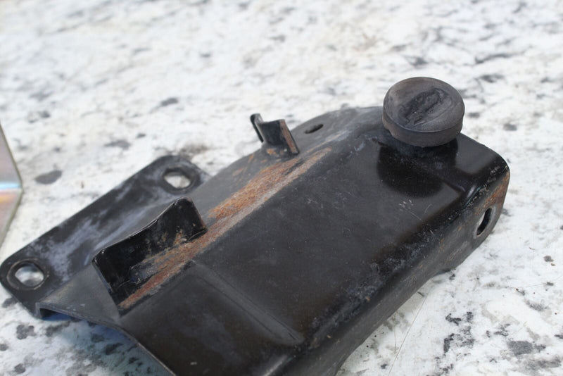 UTV - 2007 POLARIS RANGER 700 LE Engine Transmission Motor Mount Bracket 1015065-067