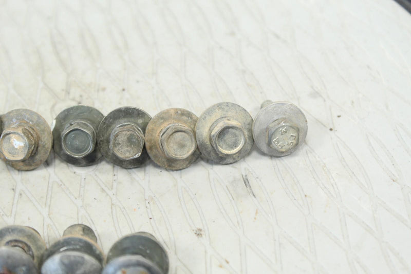 2007 YAMAHA GRIZZLY 700 Front Fender Mounting Bolts 90110-06200-00 - ATV