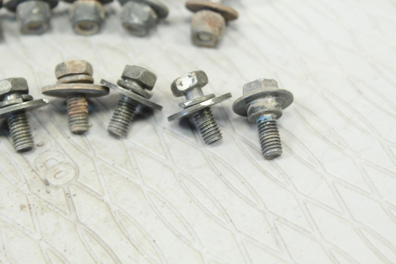 2007 YAMAHA GRIZZLY 700 Front Fender Mounting Bolts 90110-06200-00 - ATV