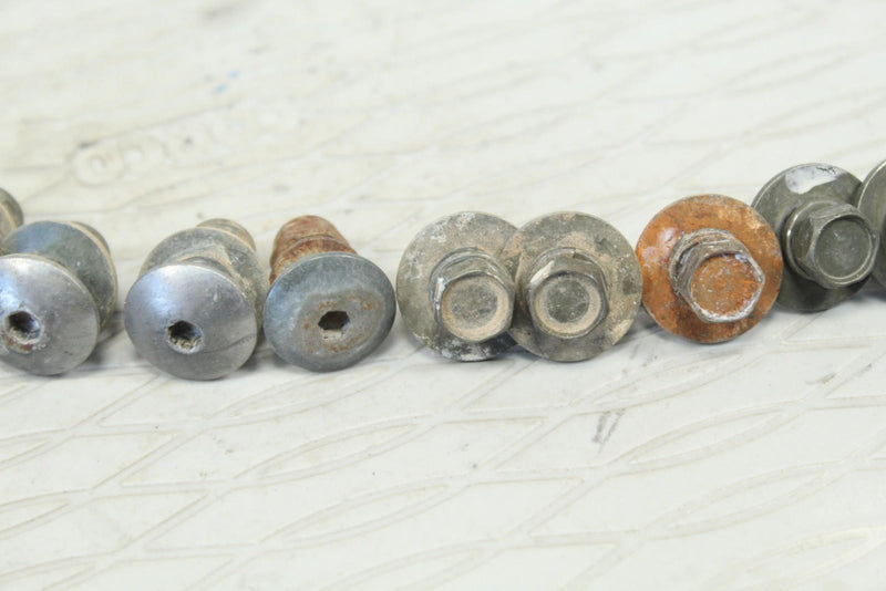 2007 YAMAHA GRIZZLY 700 Rear Fender Mounting Bolts 90110-06200-00 - ATV