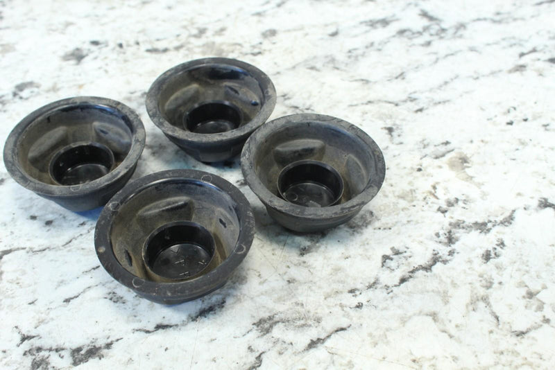 2007 YAMAHA GRIZZLY 700 Wheel Caps Dust Covers 1HP-F512A-00-00