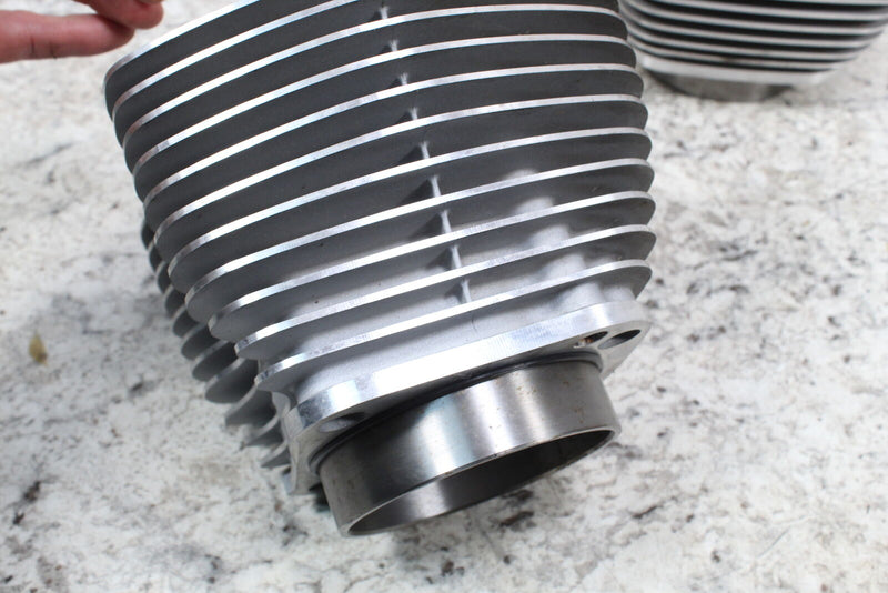 2009 HARLEY-DAVIDSON DYNA SUPER GLIDE CUSTOM FXDC Cylinders Jugs Barrel 17459-07 - Motorcycle
