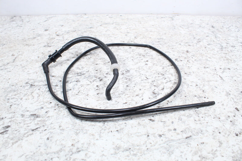 2009 HARLEY-DAVIDSON DYNA SUPER GLIDE CUSTOM FXDC Fuel Tube Hose 27296-04A - Motorcycle