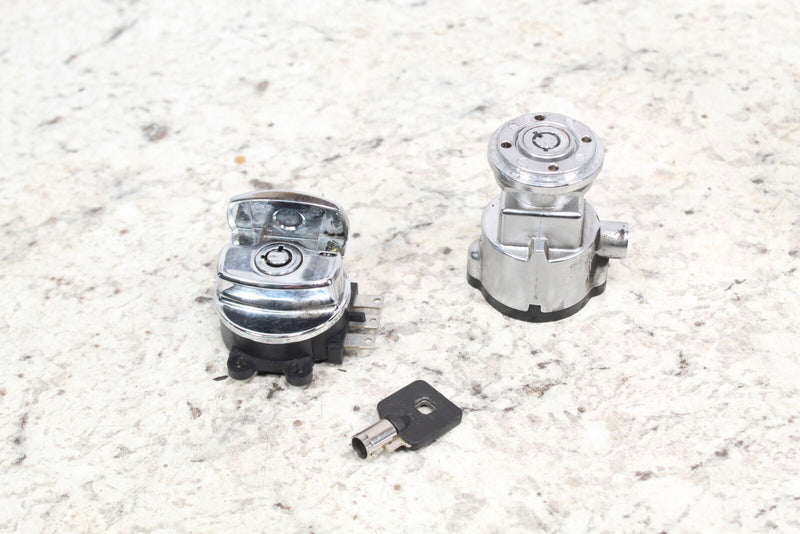 2009 HARLEY-DAVIDSON DYNA SUPER GLIDE CUSTOM FXDC Lock Set Ignition 71430-06B - Motorcycle