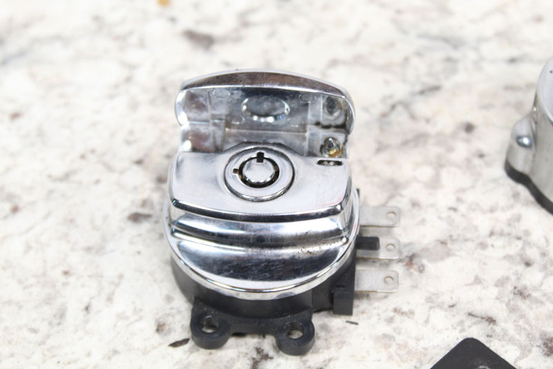 2009 HARLEY-DAVIDSON DYNA SUPER GLIDE CUSTOM FXDC Lock Set Ignition 71430-06B - Motorcycle