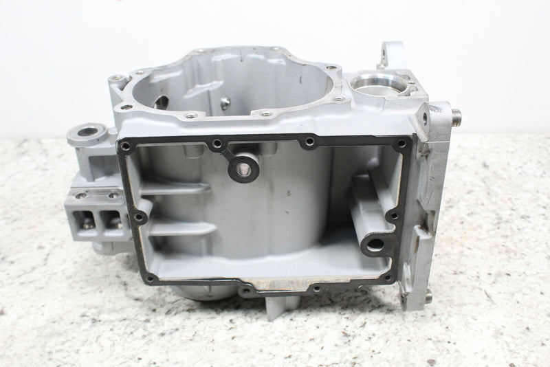 2009 HARLEY-DAVIDSON DYNA SUPER GLIDE CUSTOM FXDC Transmission Case 34746-06C - Motorcycle