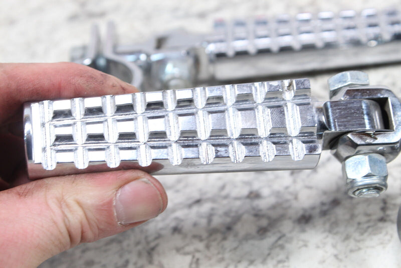 2009 HARLEY-DAVIDSON DYNA SUPER GLIDE CUSTOM Highway Pegs Footpegs Footrests - Motorcycle