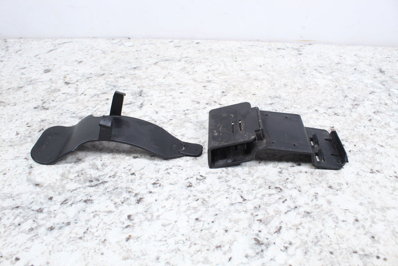 2009 HARLEY-DAVIDSON DYNA SUPER GLIDE Wire Harness Brackets Caddy 70464-08A - Motorcycle