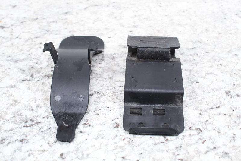 2009 HARLEY-DAVIDSON DYNA SUPER GLIDE Wire Harness Brackets Caddy 70464-08A - Motorcycle