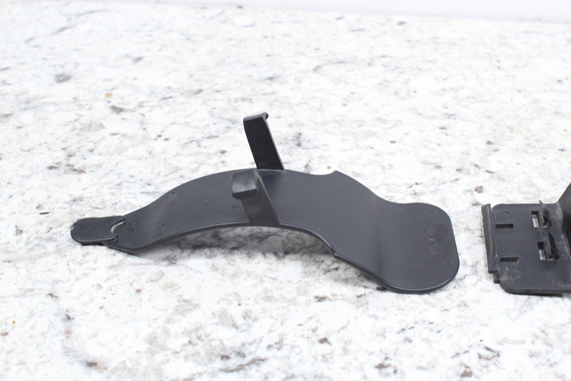 2009 HARLEY-DAVIDSON DYNA SUPER GLIDE Wire Harness Brackets Caddy 70464-08A - Motorcycle
