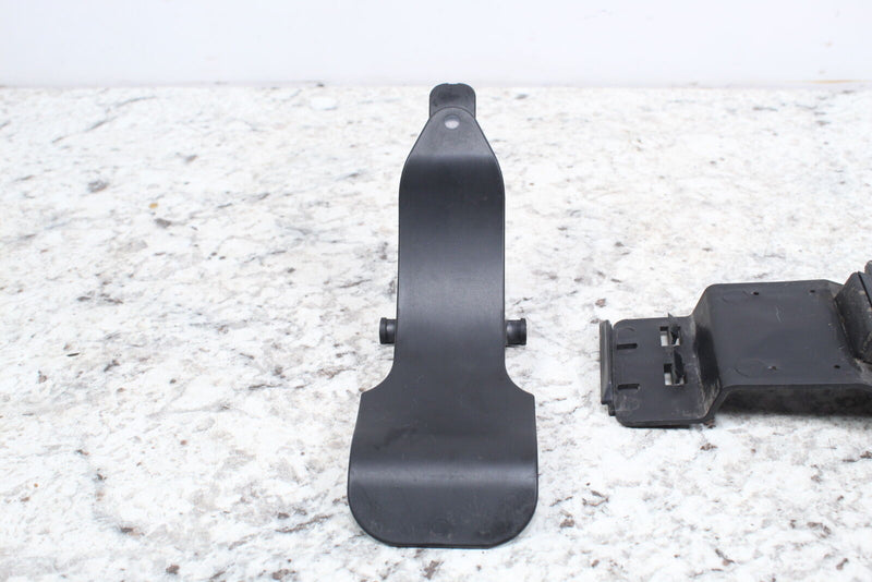 2009 HARLEY-DAVIDSON DYNA SUPER GLIDE Wire Harness Brackets Caddy 70464-08A - Motorcycle