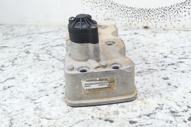 ATV - 2009 POLARIS SPORTSMAN XP 850 Cylinder Head Valve Cover 1203709 1205018