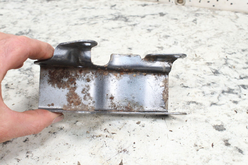 2009 SUZUKI DR200SE DR 200 Front Motor Mount Bracket 41992-44AA1-YU8 - Motorcycle