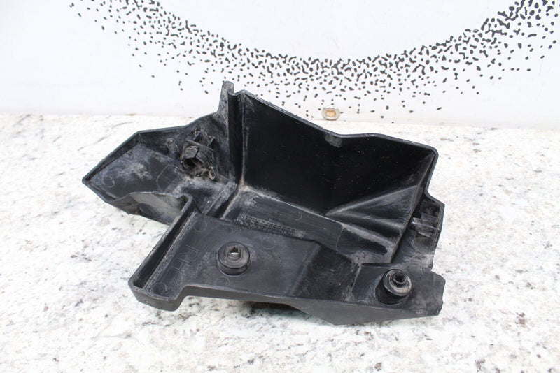 ATV - 2010 POLARIS SPORTSMAN 550 EPS Front Right Mud Guard Cover Panel  5437063-070