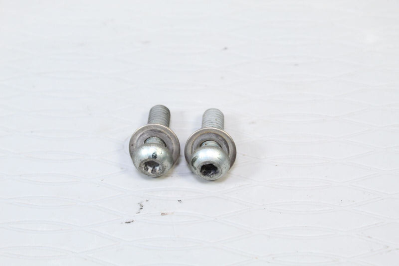 2010 YAMAHA FX NYTRO MTX Mid Exhaust Pipe Mounting Bolts 92012-08025-00 - Snowmobile