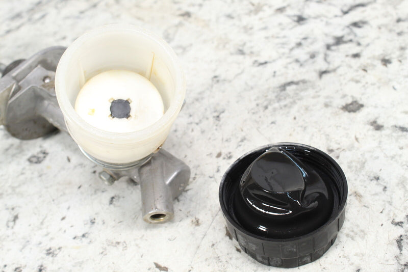 2011 KAWASAKI TERYX 750 Hydraulic Brake Master Cylinder 43015-1683 - ATV