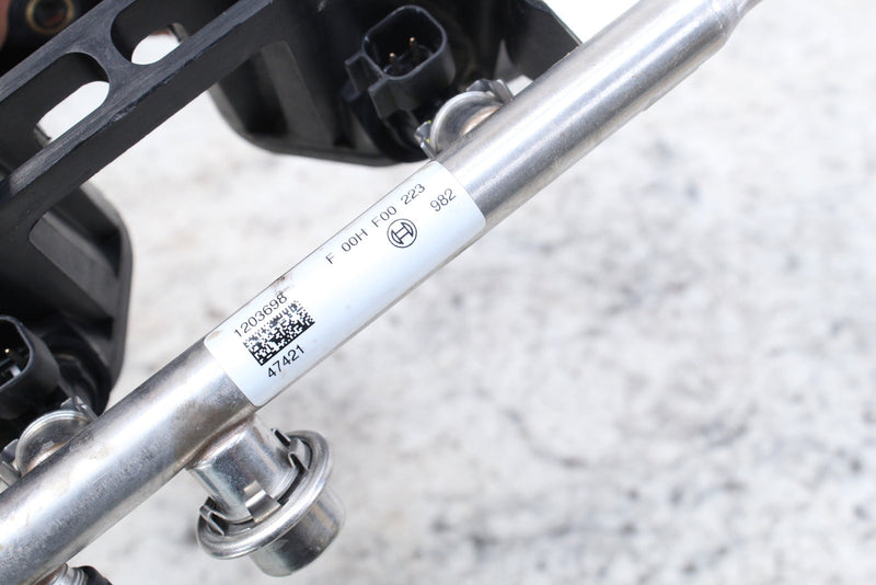 2011 Polaris Sportsman 850 EPS Intake Manifold and Injectors 1203698