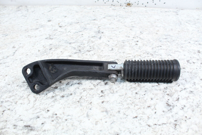 2012 HARLEY-DAVIDSON DYNA SWITCHBACK FLD 103 Left Passenger Footrest 33032-99 - Motorcycle