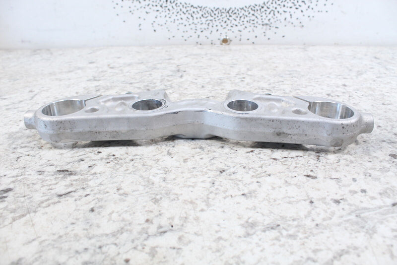 2012 HARLEY-DAVIDSON DYNA SWITCHBACK FLD 103 Upper Triple Tree Clamp 55900005 - Motorcycle