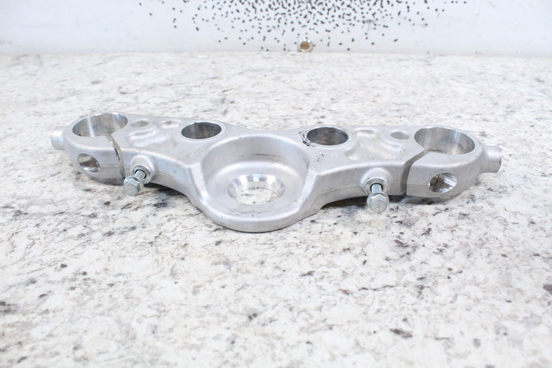 2012 HARLEY-DAVIDSON DYNA SWITCHBACK FLD 103 Upper Triple Tree Clamp 55900005 - Motorcycle