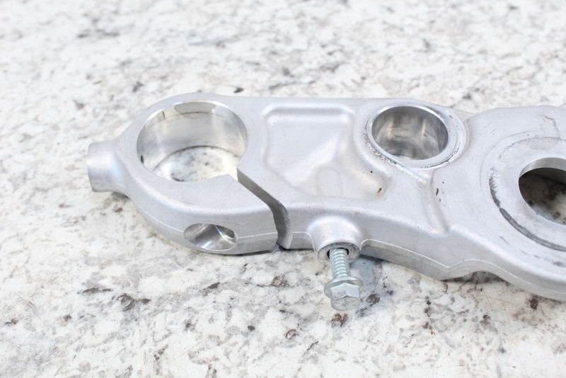 2012 HARLEY-DAVIDSON DYNA SWITCHBACK FLD 103 Upper Triple Tree Clamp 55900005 - Motorcycle