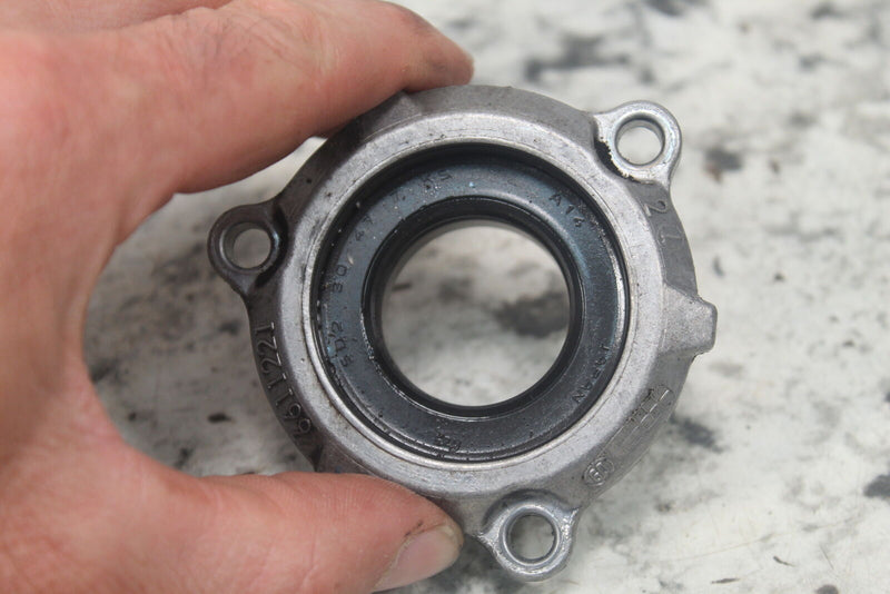 2013 CAN-AM OUTLANDER 1000 XMR Driveshaft Bearing Covers