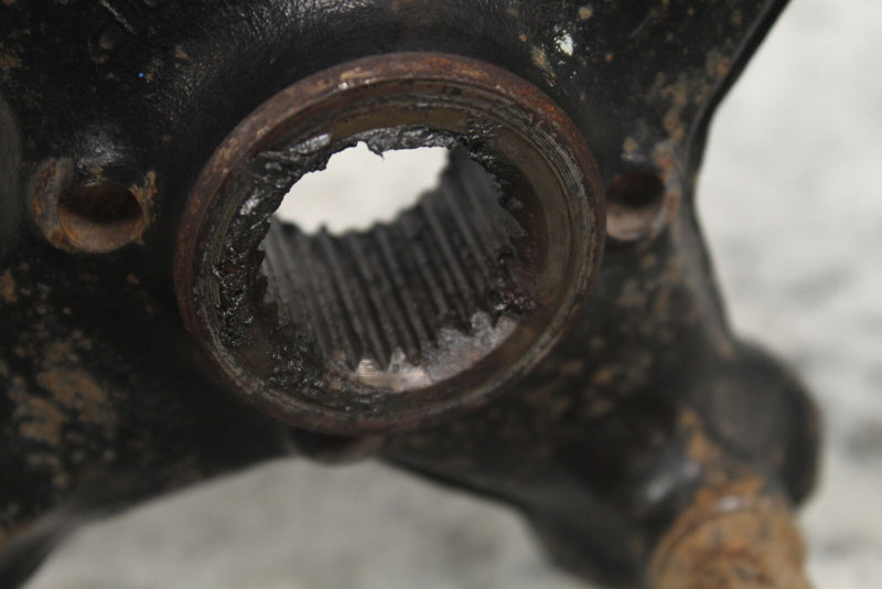 2013 CAN-AM OUTLANDER 1000 XMR Front Wheel Hub With Disc